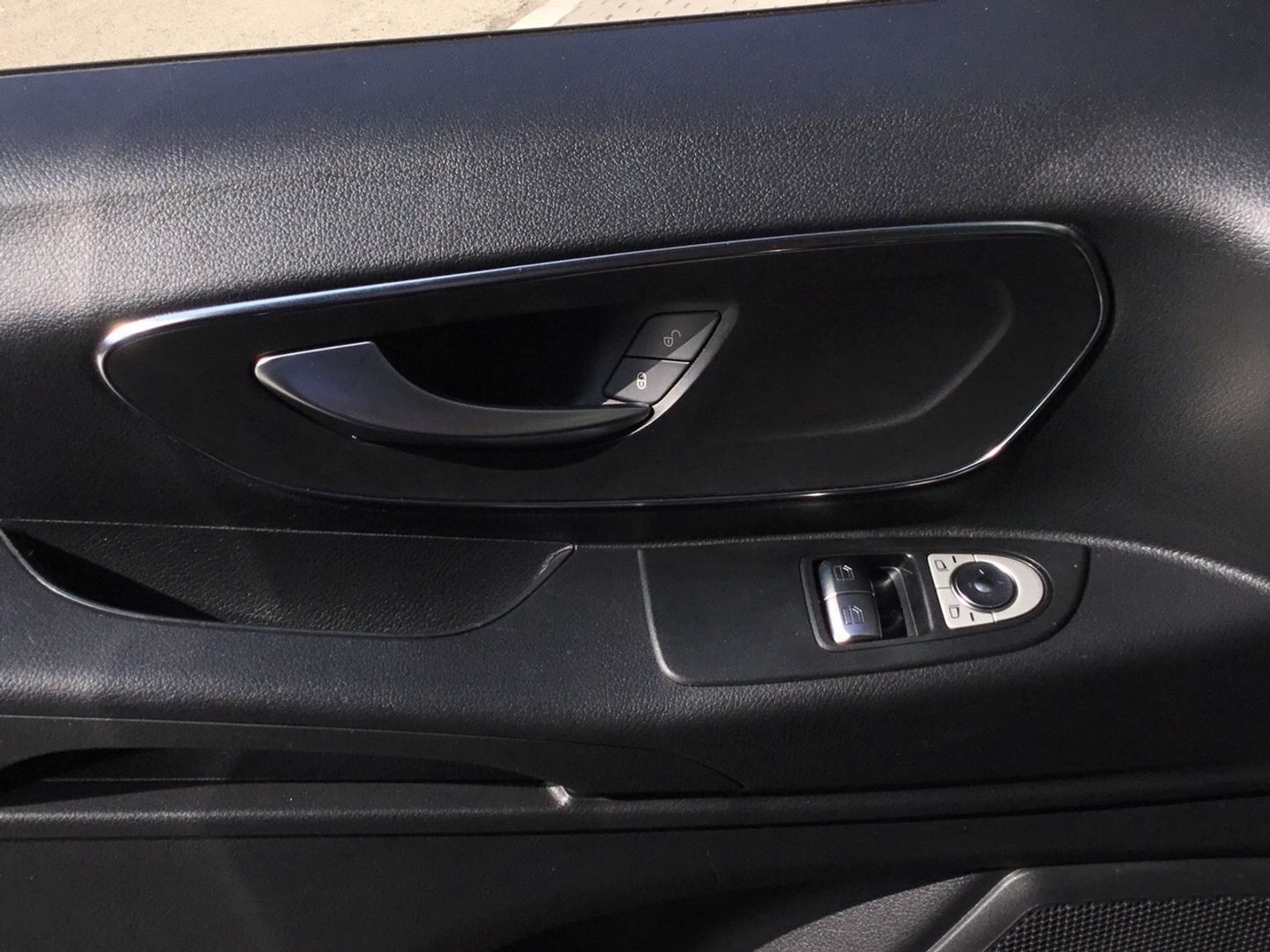 Mercedes-Benz Vito Combi 116 CDI Tourer Select Larga AT 120 kW (163 CV)
