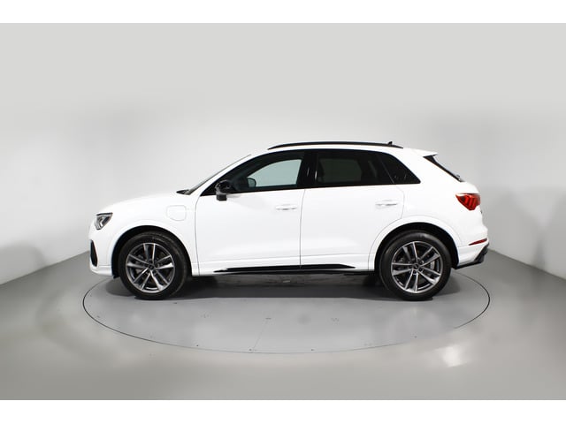 Audi Q3 TFSIe Black line 45 TFSI e 180 kW (245 CV) S tronic Black line