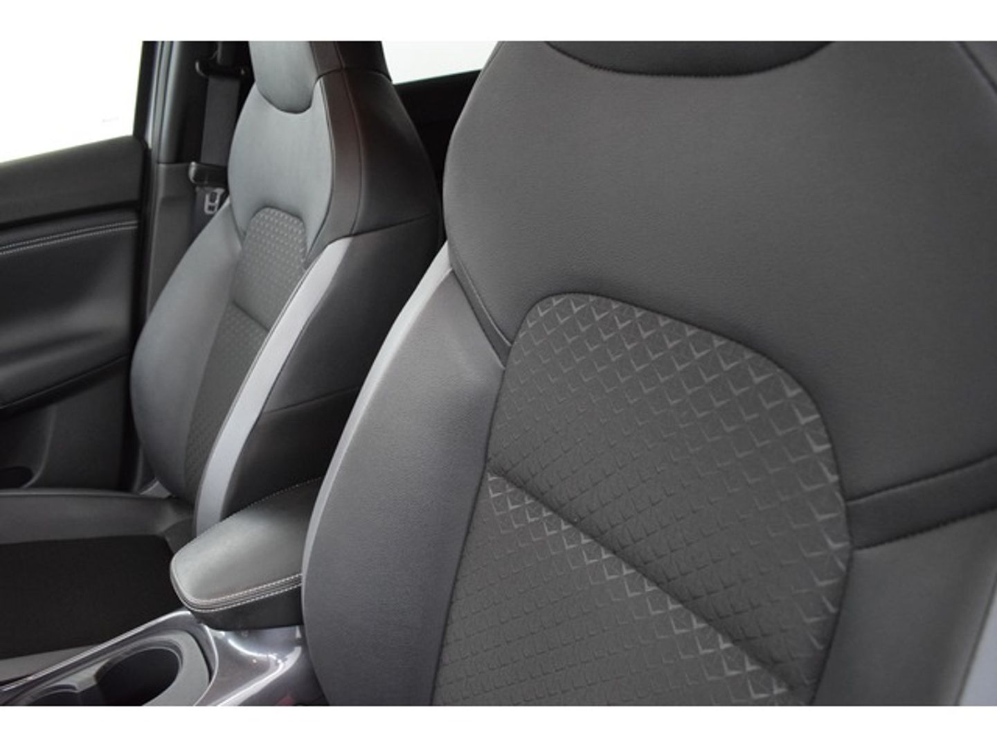 Nissan Juke 1.6 Hybrid N-Connecta Auto 105 kW (143 CV)