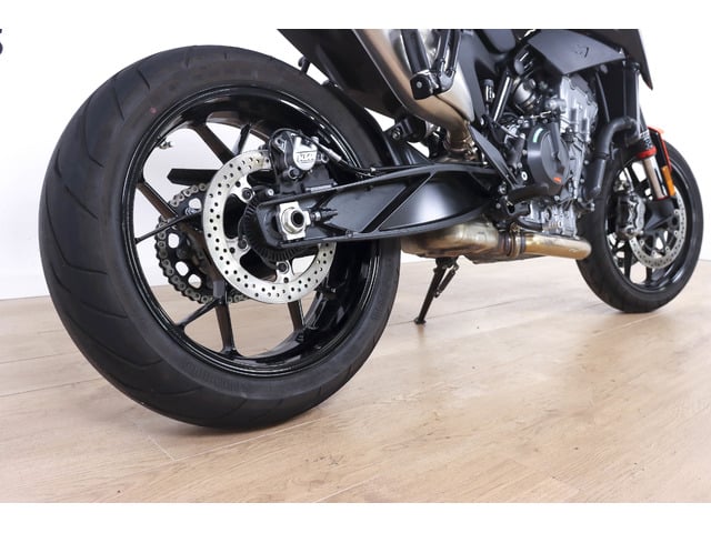 KTM 890 Duke