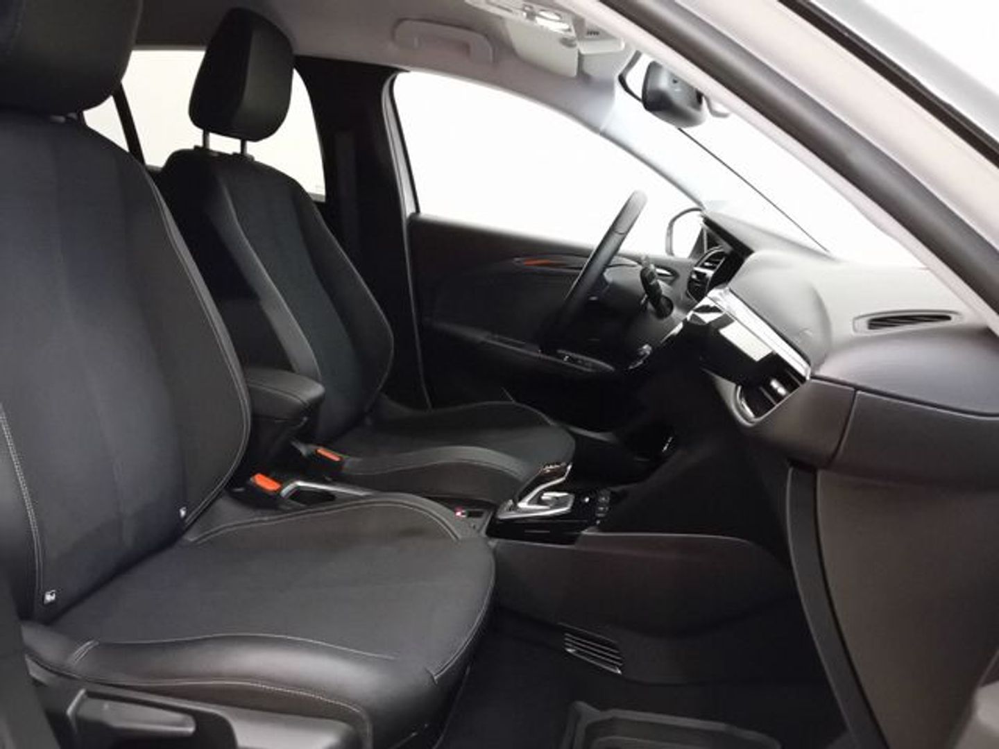 Opel Corsa-e 50kWh Elegance-e 100 kW (136 CV)