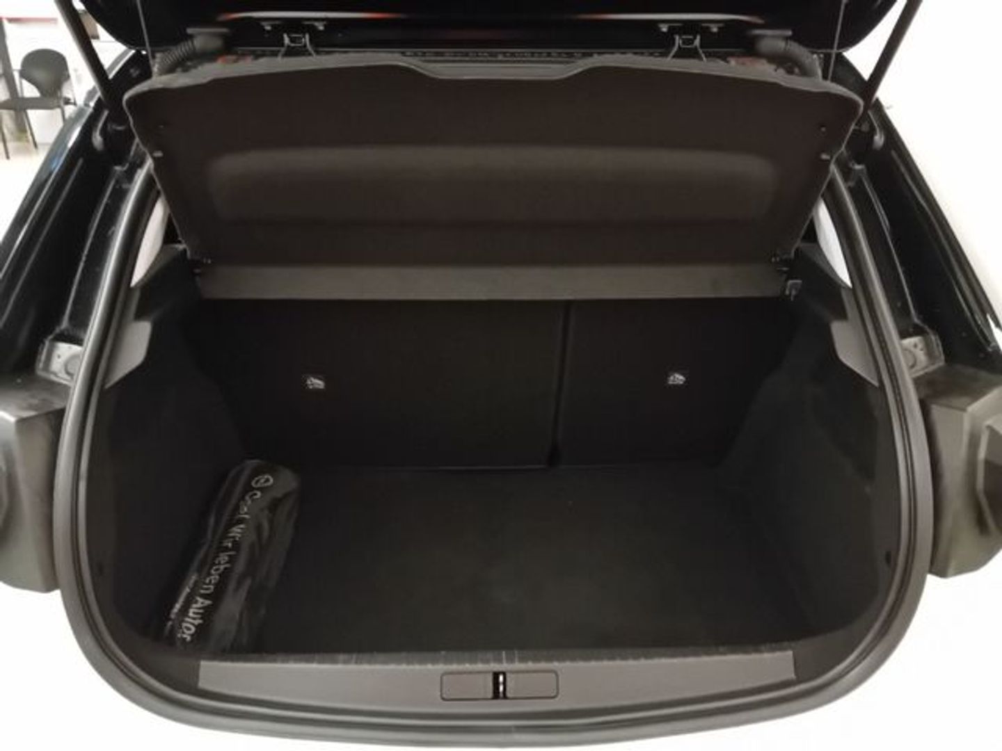 Opel Corsa-e 50kWh Elegance-e 100 kW (136 CV)