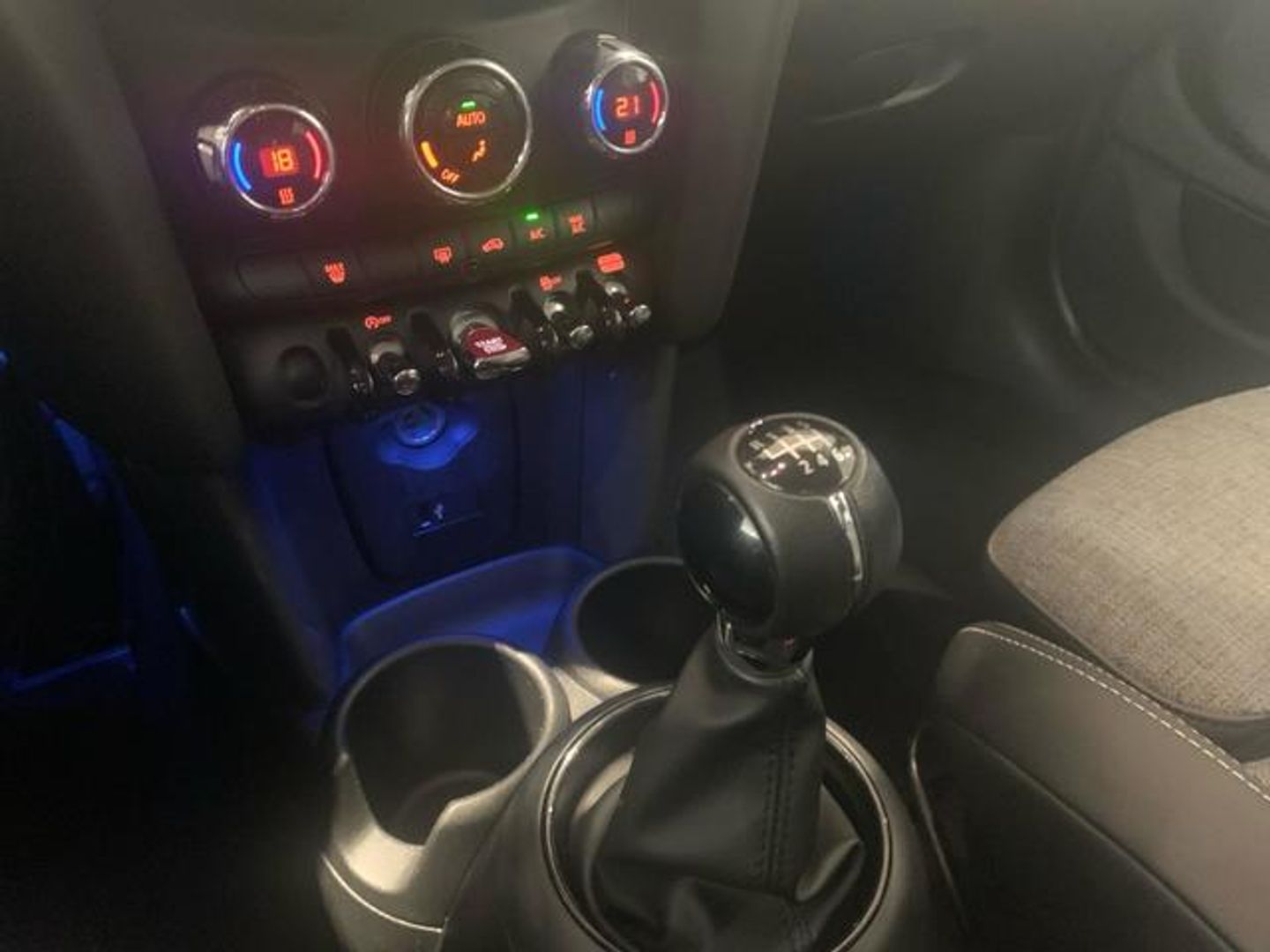 MINI MINI 5 Puertas Cooper 100 kW (136 CV)