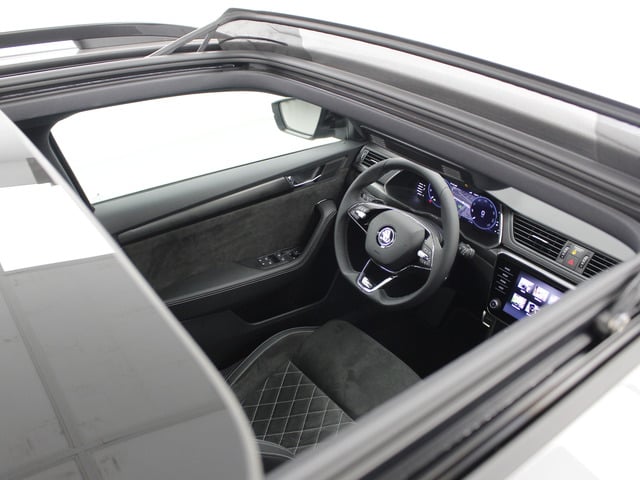 Skoda Superb Combi 1.5 TSI Sportline DSG 110 kW (150 CV)