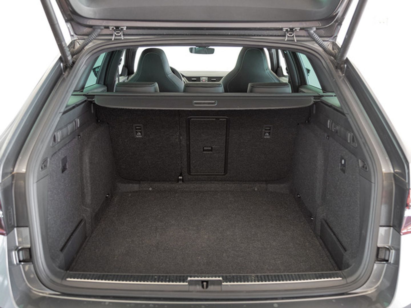 Skoda Superb Combi 1.5 TSI Sportline DSG 110 kW (150 CV)