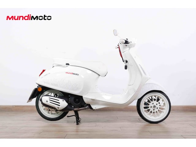 VESPA Spirnter 125 Justin Bieber Blanco Motorcycle