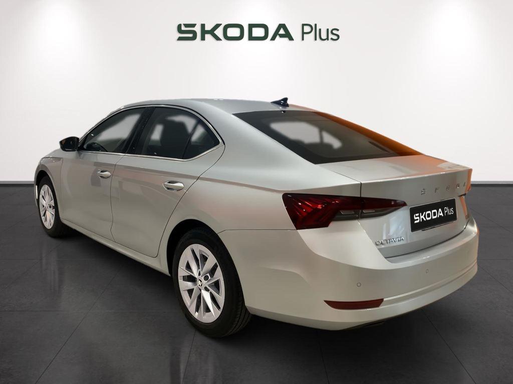 Skoda Octavia 1.0 TSI MHEV Selection DSG 81 kW (110 CV) Selection