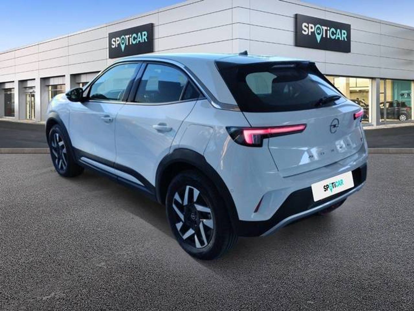 Opel Mokka-e BEV 50kWh Business Elegance-e 100 kW (136 CV)