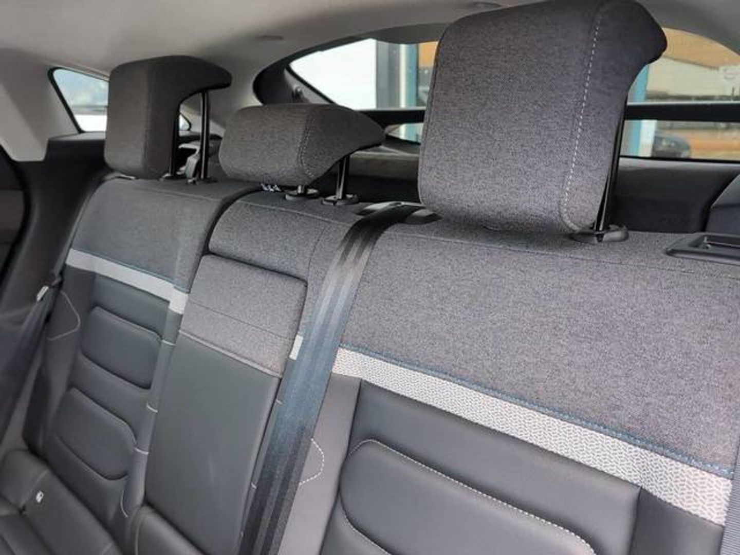 Citroen ë-C4 eléctrico 50kWh Shine 100 kW (136 CV)