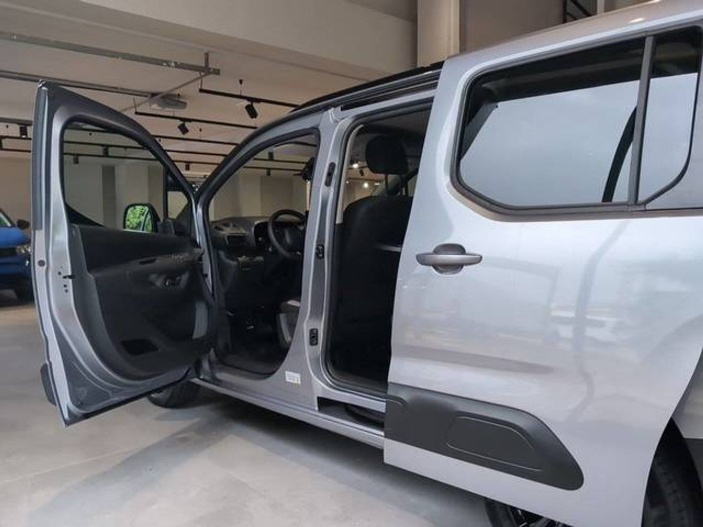 Citroen ë-Berlingo Shine Talla M 50kWh 100 kW (136 CV)