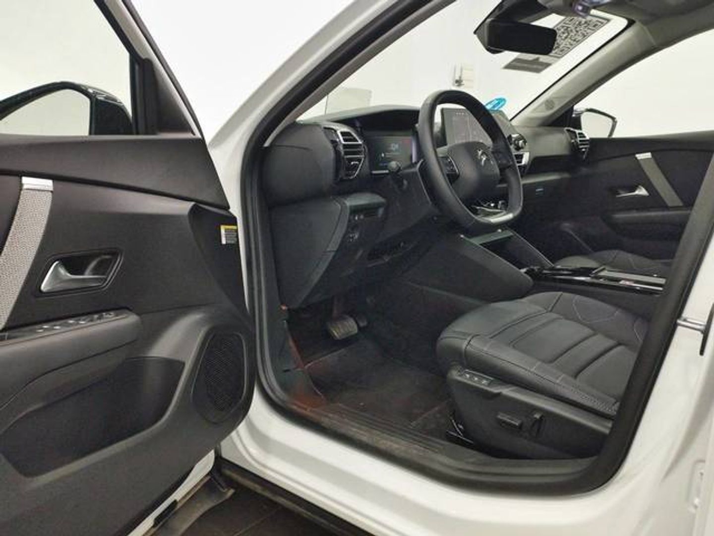 Citroen ë-C4 X 50KWh eléctrico Shine 100 kW (136 CV)