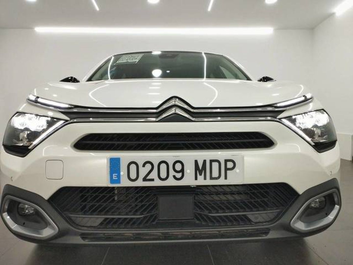 Citroen ë-C4 X 50KWh eléctrico Shine 100 kW (136 CV)