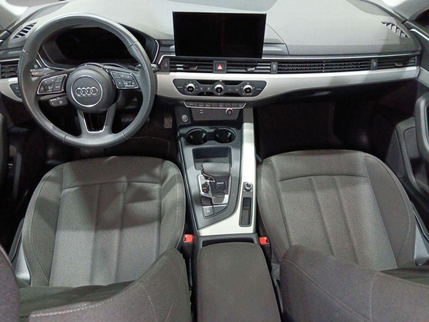 Audi A4 Avant 30 TDI Advanced