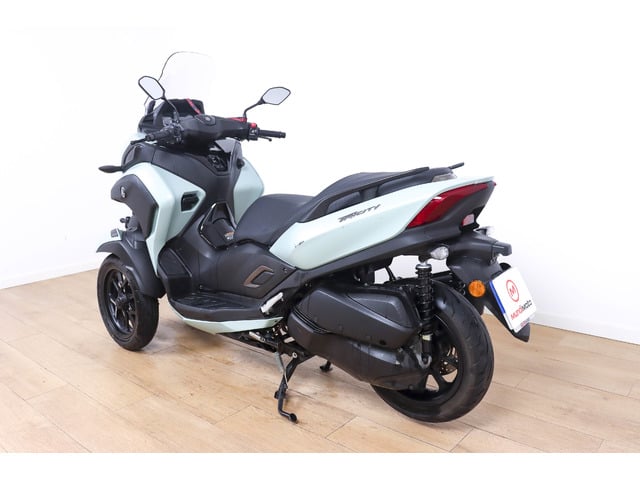 Yamaha Tricity 300
