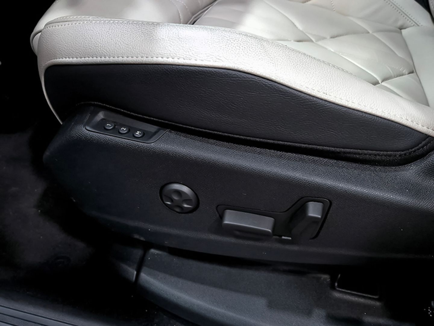 DS DS7 Crossback PureTech 180 Rivoli Auto 132 kW (180 CV)