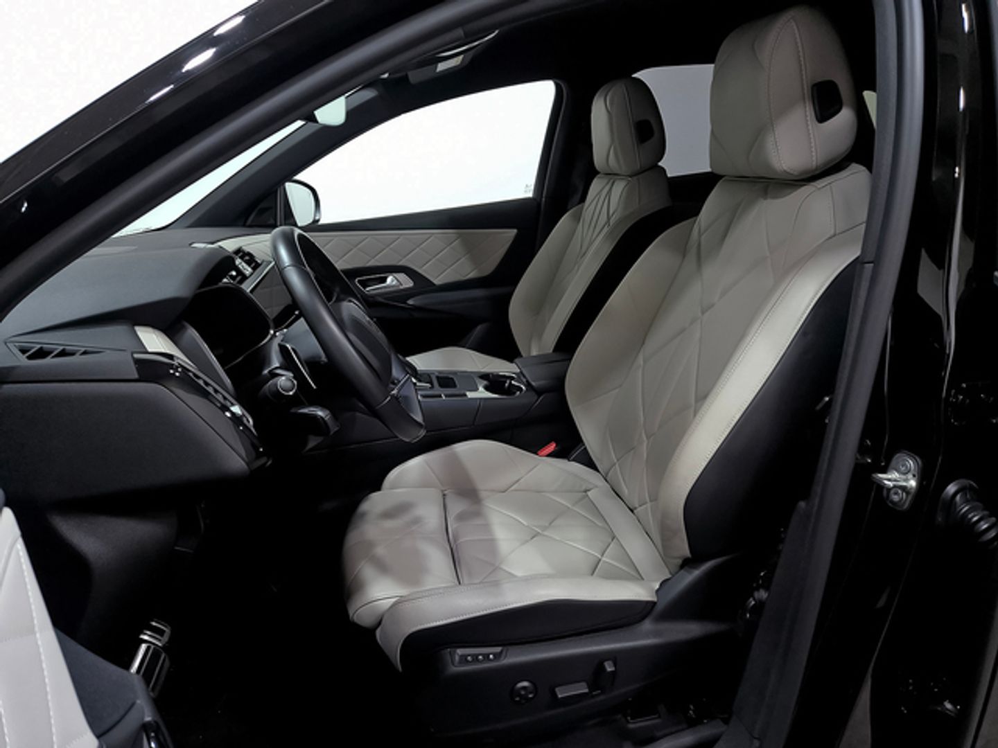 DS DS7 Crossback PureTech 180 Rivoli Auto 132 kW (180 CV)
