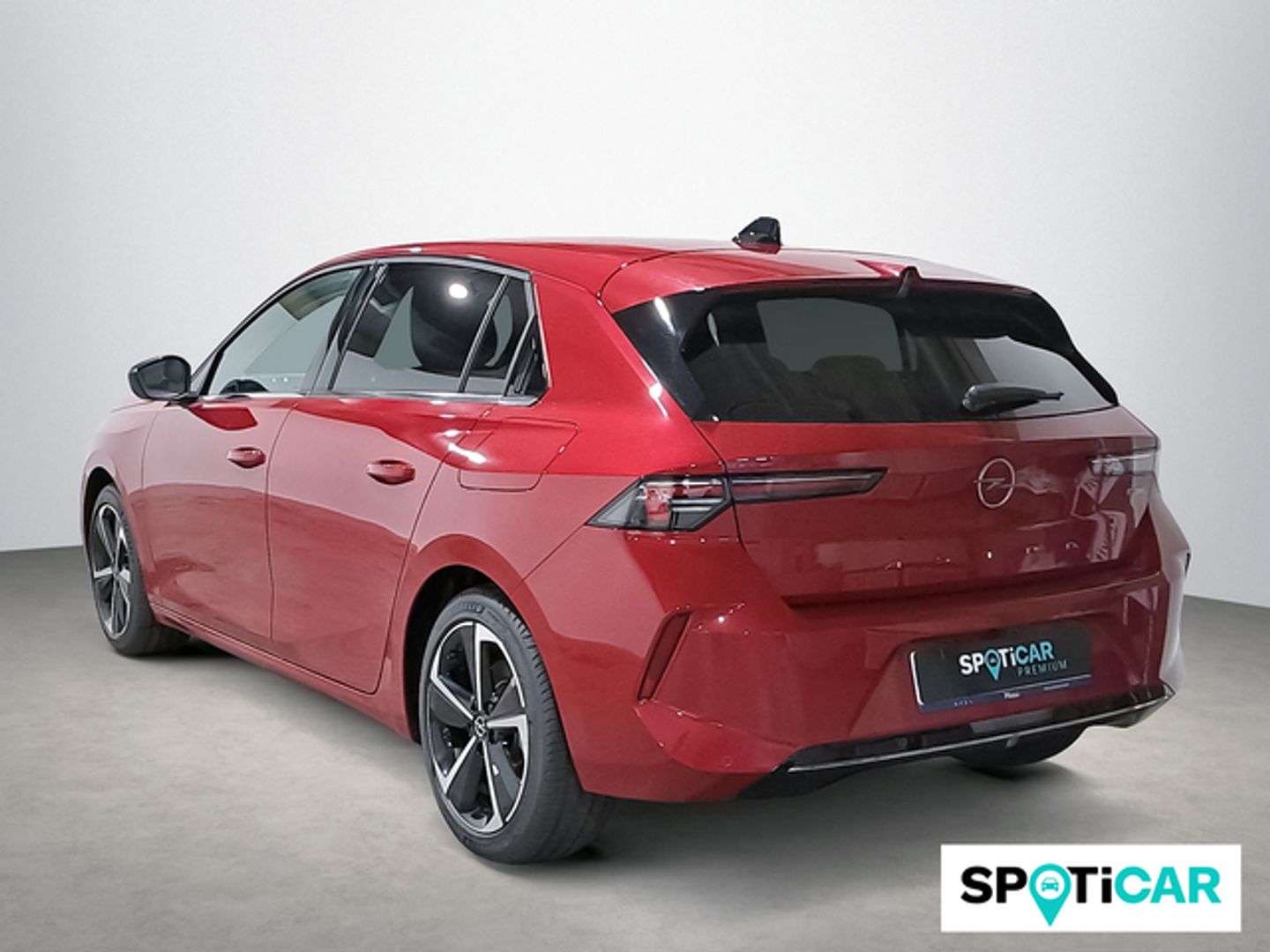 Opel Astra 1.6T Hybrid Elegance