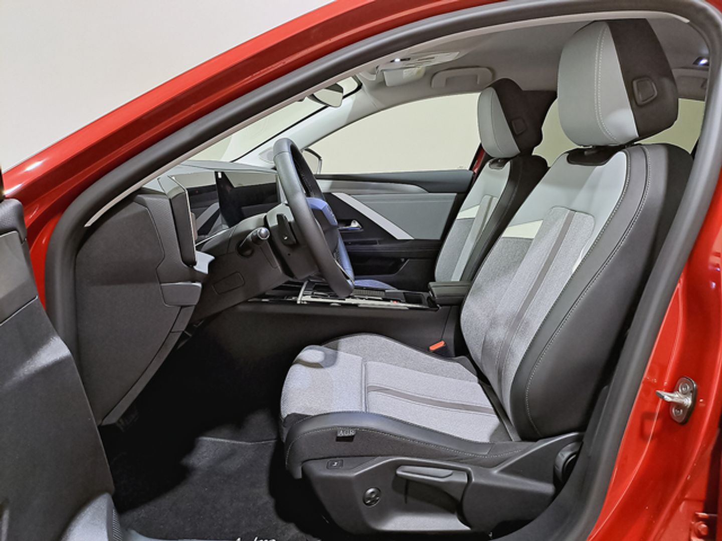 Opel Astra 1.6T Hybrid Elegance