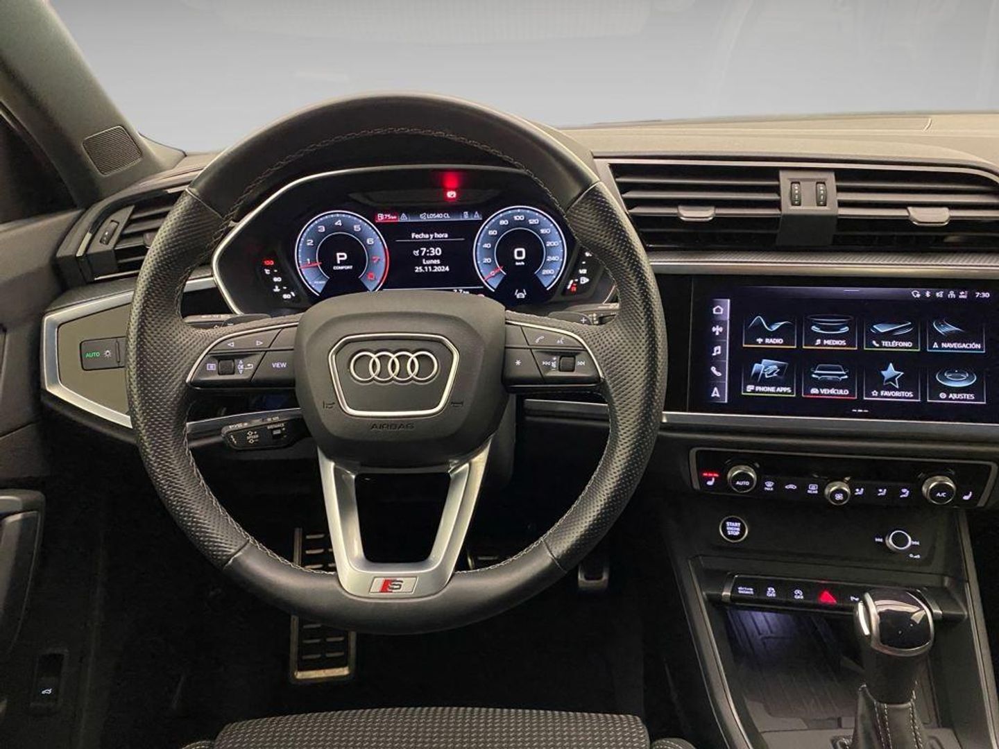 Audi Q3 35 TFSI Black line