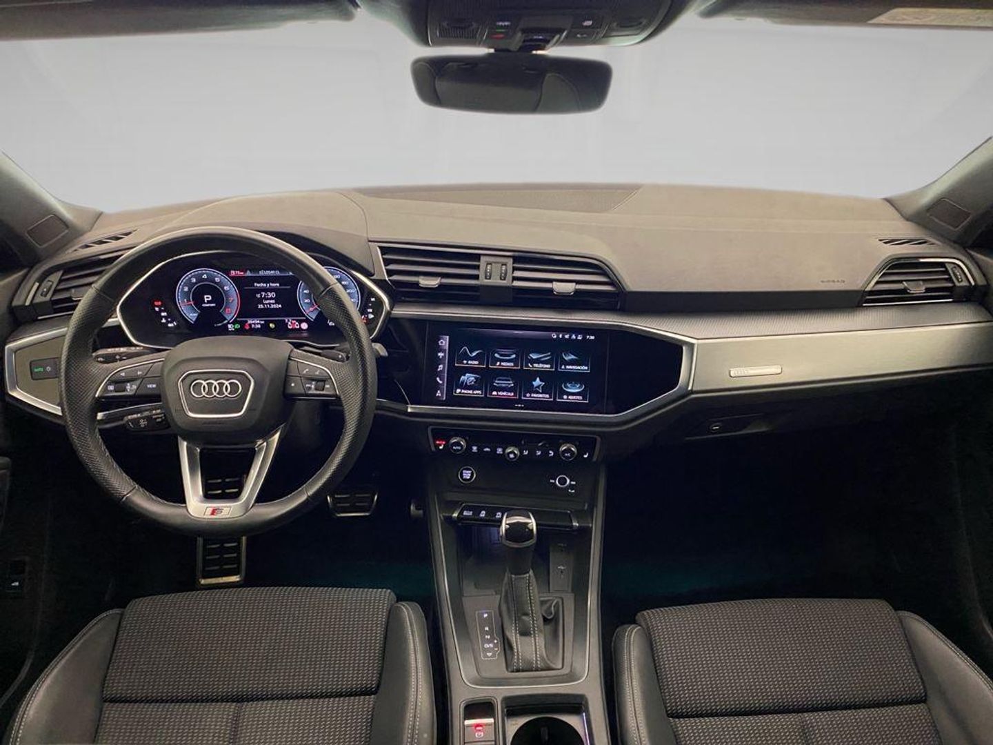 Audi Q3 35 TFSI Black line