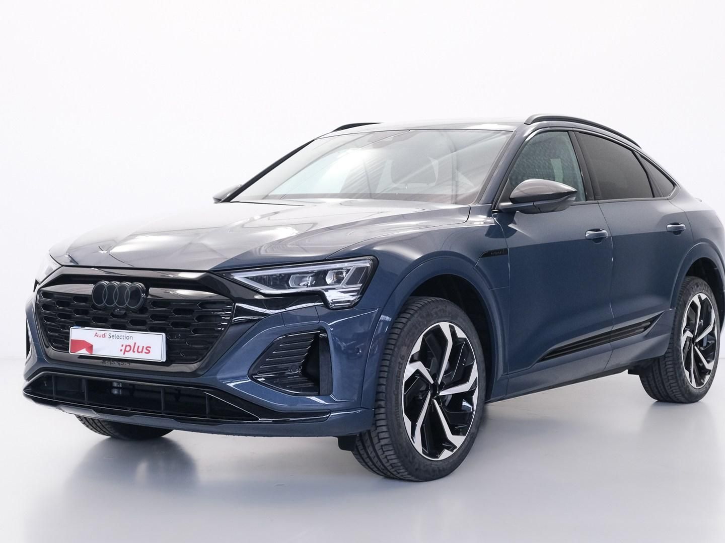 Audi Q8 e-tron Sportback S line 55 quattro 300 kW (408 CV) Azul All Terrain / Pick-up