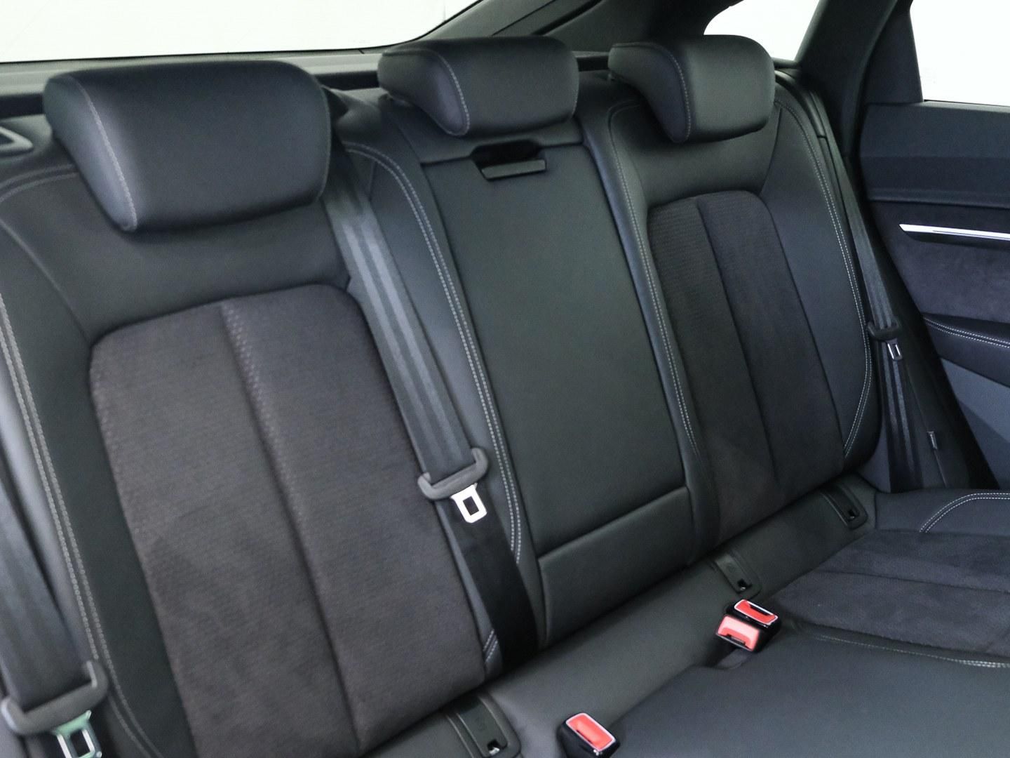 Audi Q8 e-tron Sportback S line 55 quattro 300 kW (408 CV)
