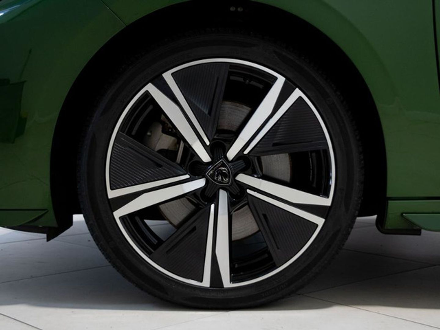 Peugeot 308 Hybrid 225 GT