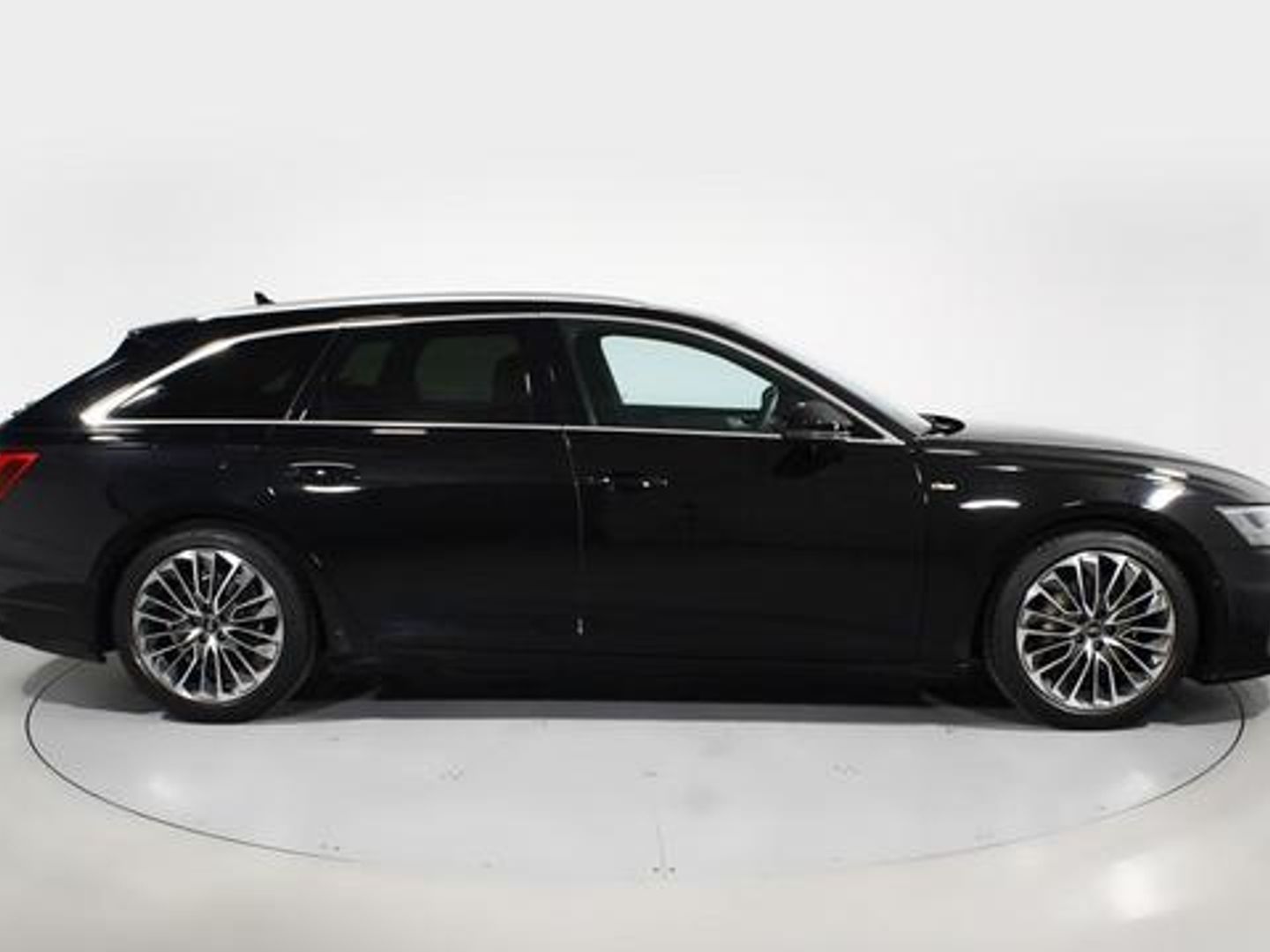 Audi A6 Avant 40 TDI S line