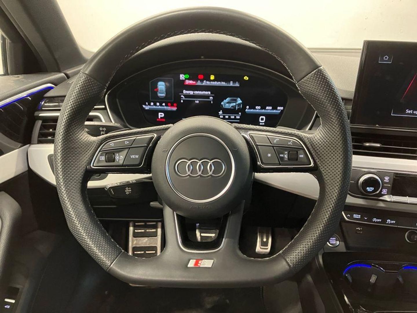 Audi A4 30 TDI Black line