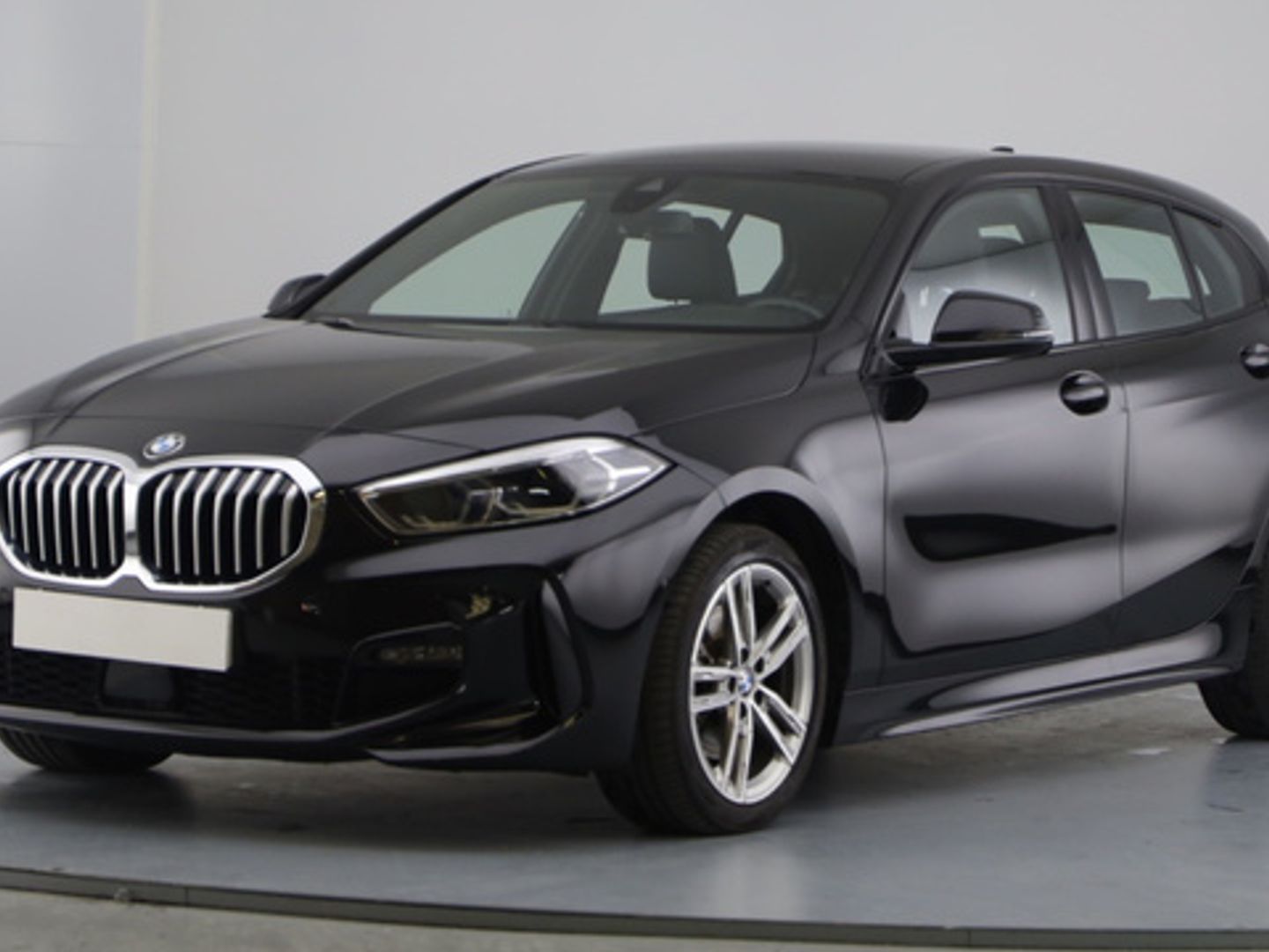 BMW Serie 1 118d Business 110 kW (150 CV) Negro Compact