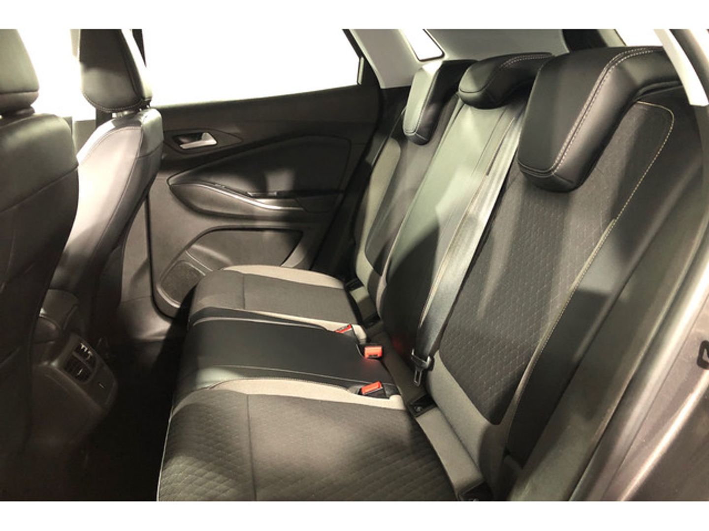 Opel Grandland X 1.2 Turbo Design & Tech 96 kW (130 CV)