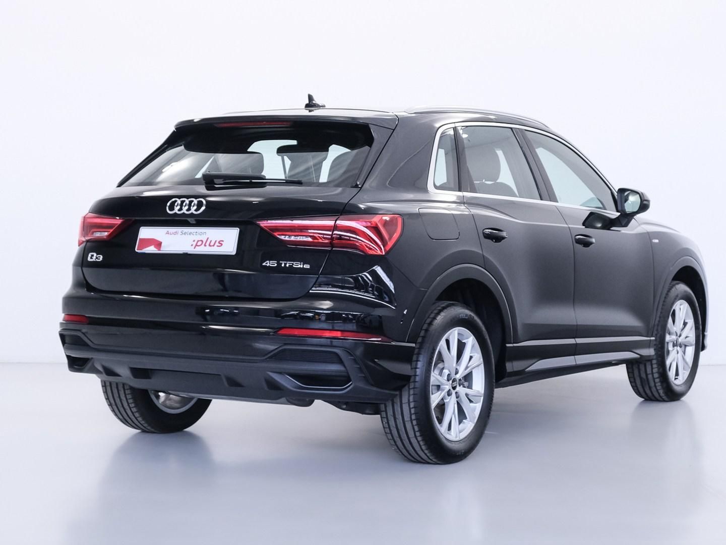 Audi Q3 TFSIe 45 TFSI e S line