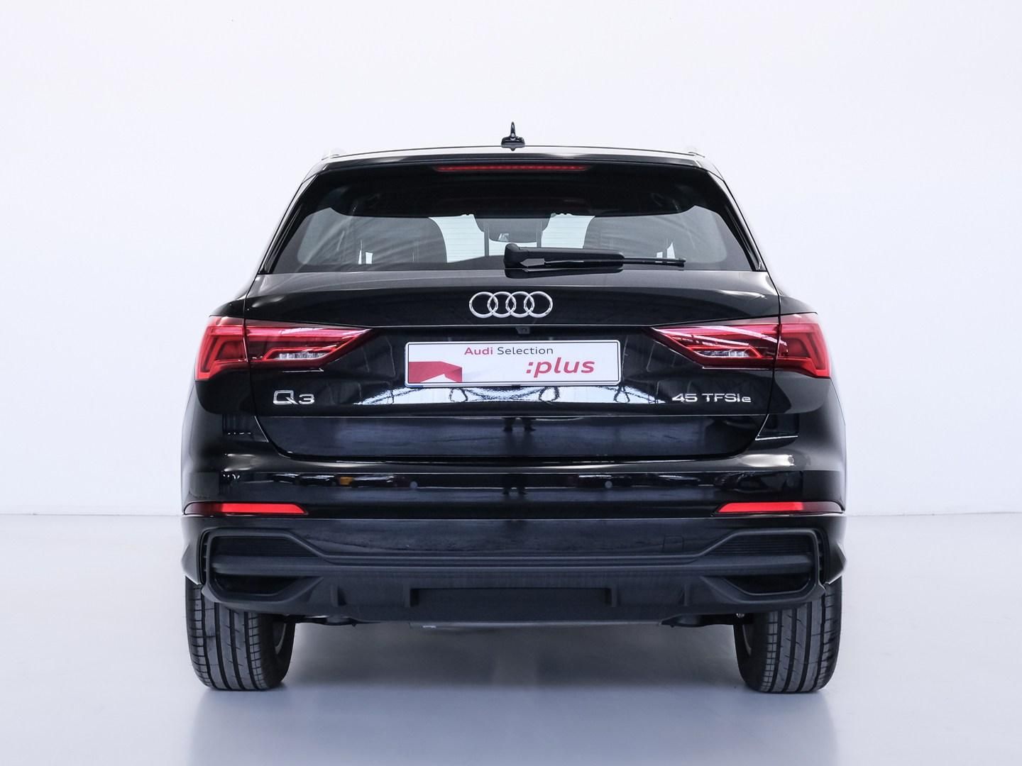 Audi Q3 TFSIe 45 TFSI e S line