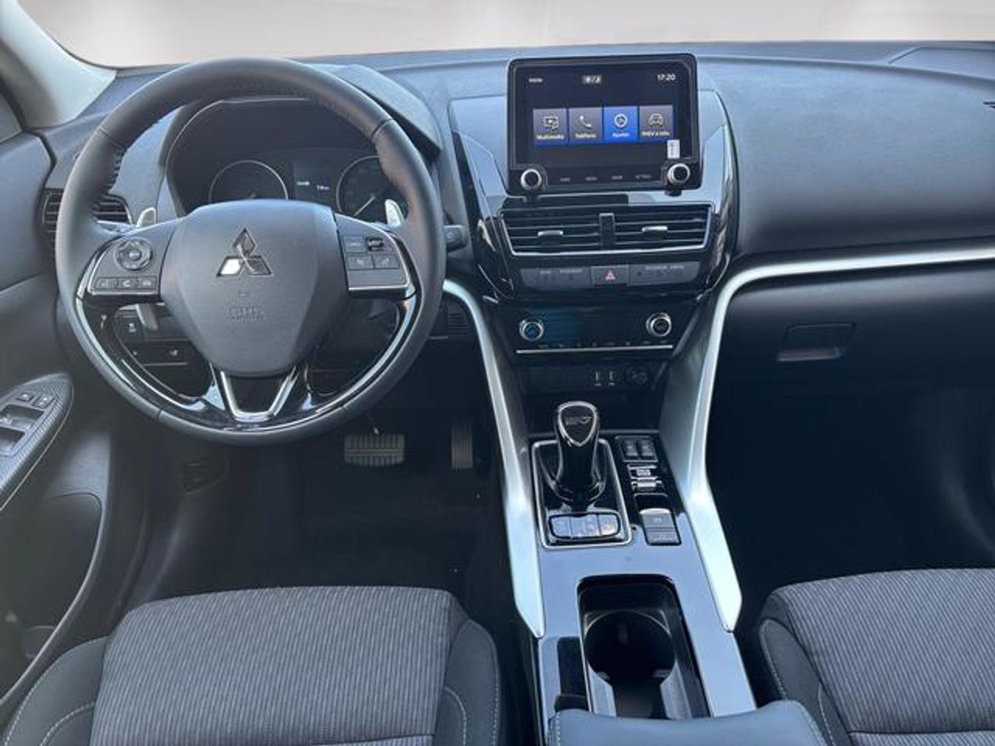 Mitsubishi Eclipse Cross 2.4 PHEV Motion 4WD Auto 138 kW (188 CV)