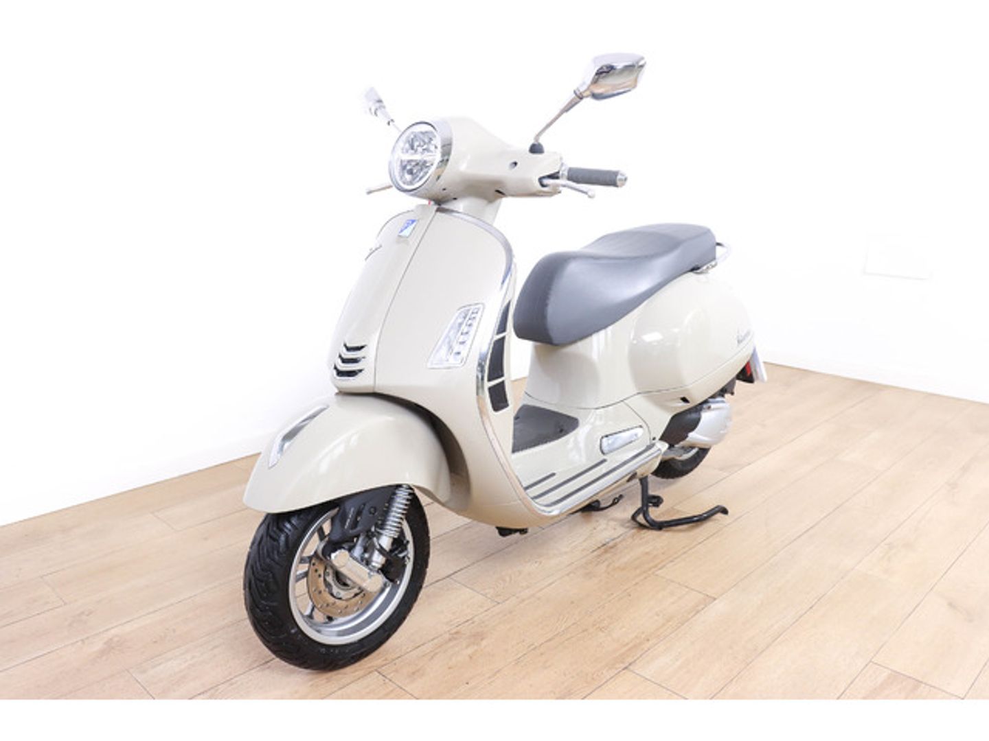 Vespa GTS 300