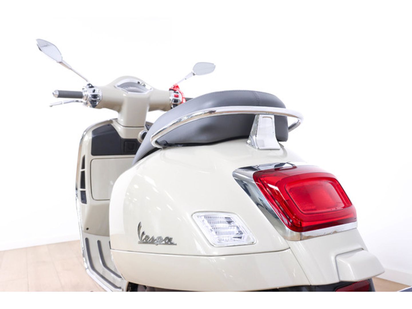 Vespa GTS 300