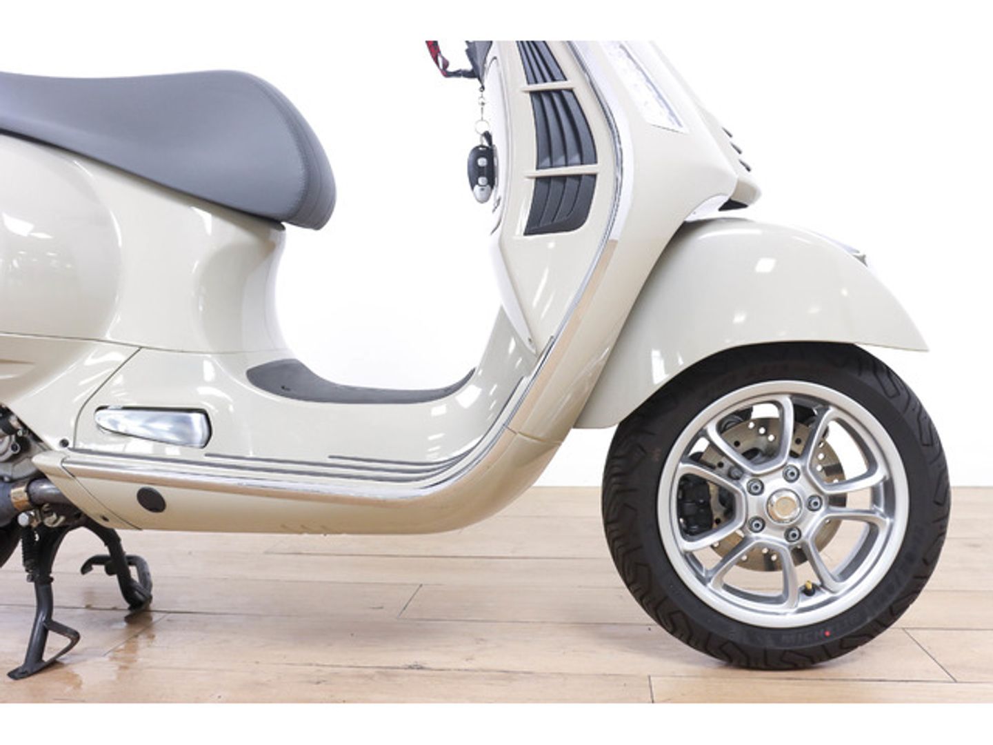 Vespa GTS 300