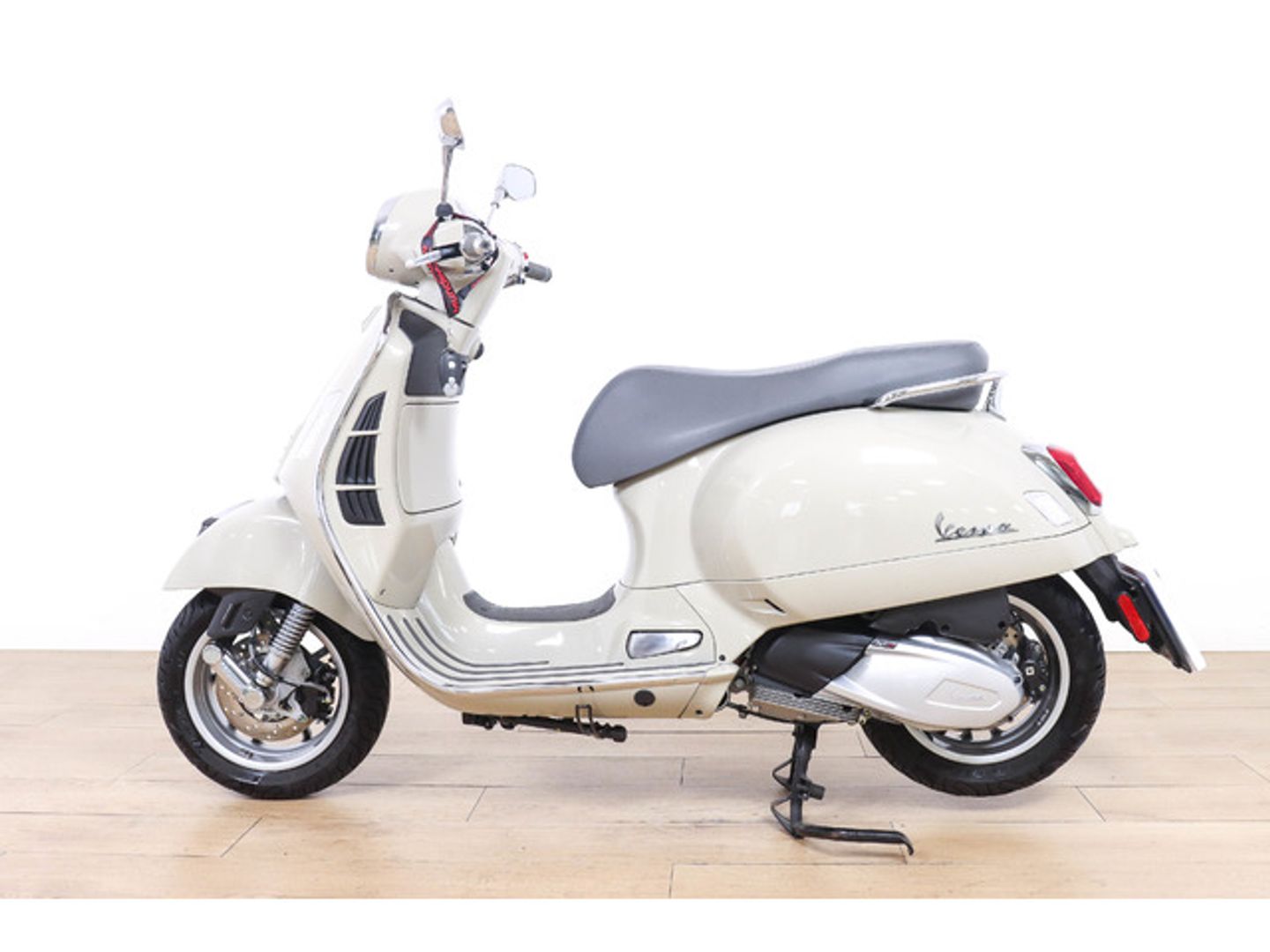 Vespa GTS 300