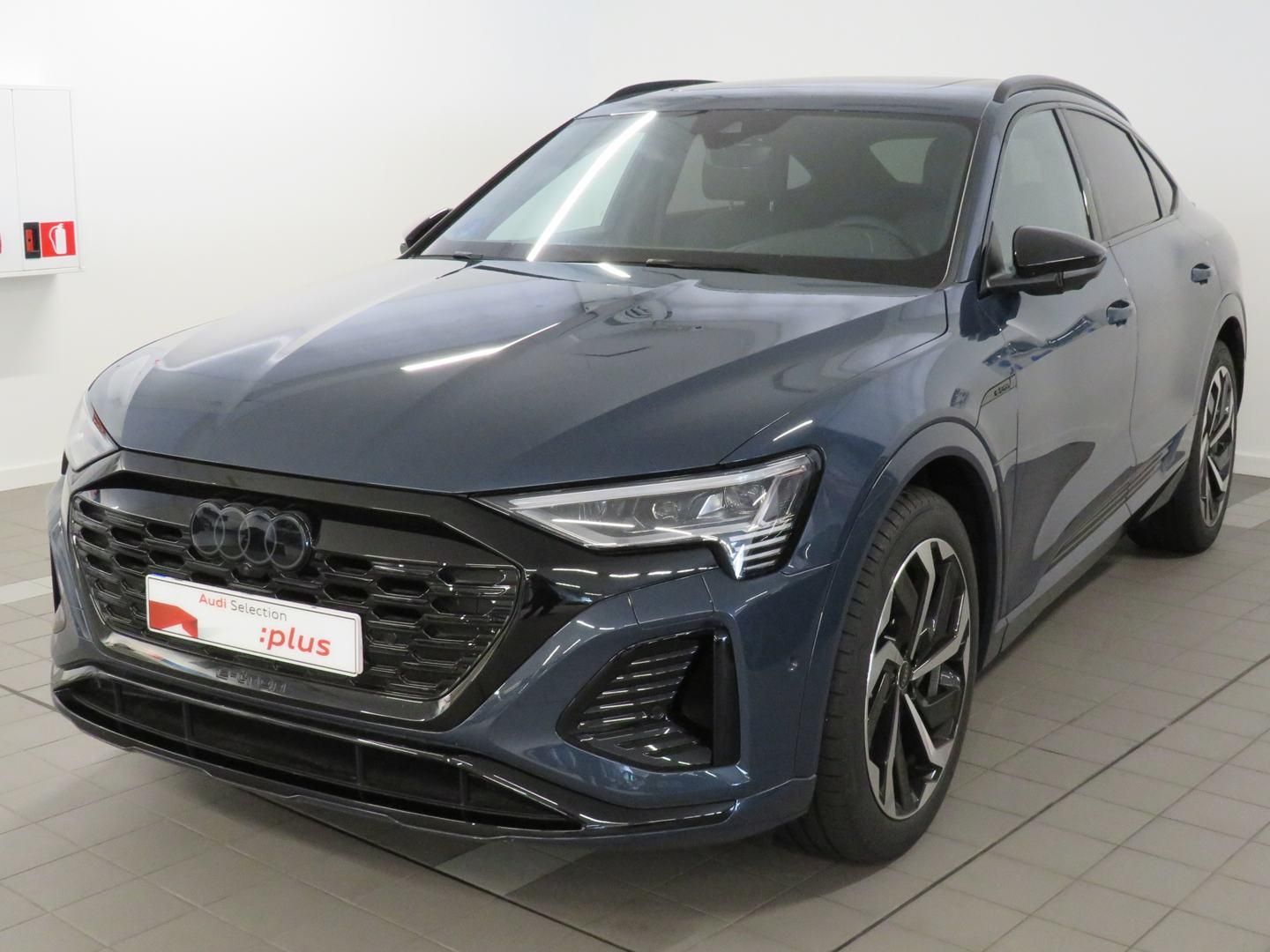 Audi Q8 e-tron Sportback S line 55 S line Azul All Terrain / Pick-up