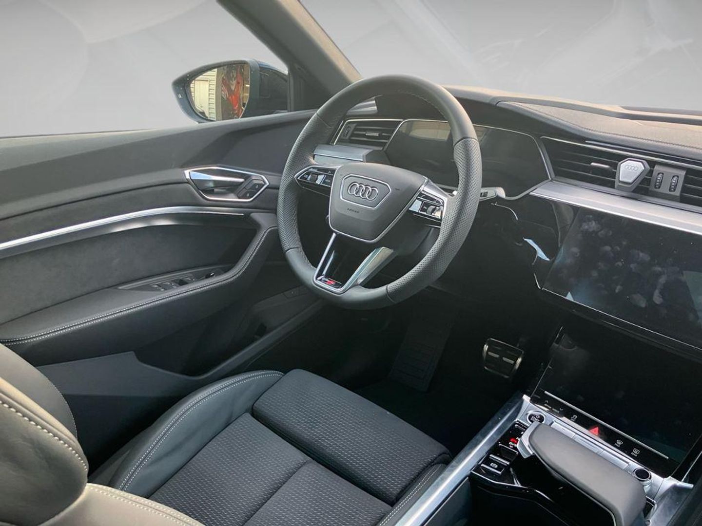 Audi Q8 e-tron Sportback S line 55 quattro 300 kW (408 CV)