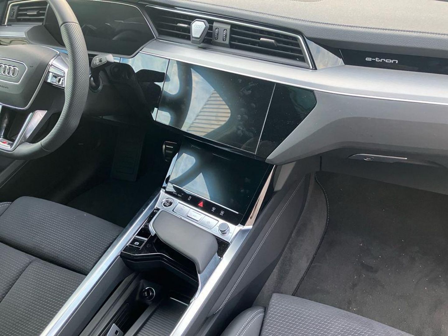 Audi Q8 e-tron Sportback S line 55 quattro 300 kW (408 CV)