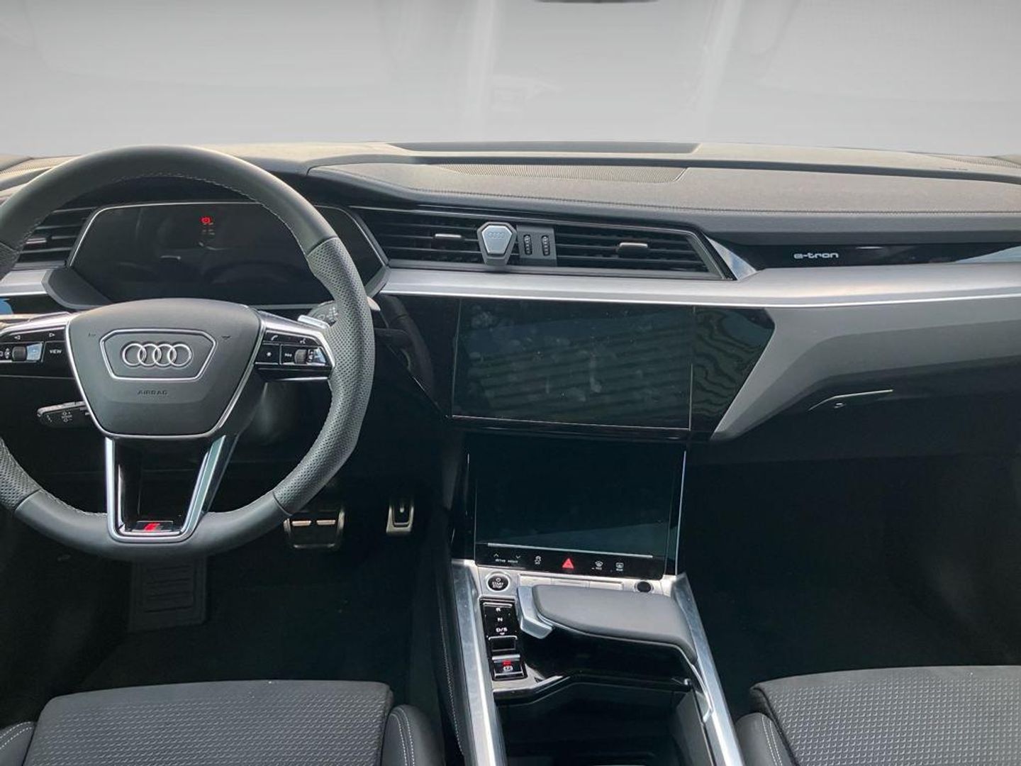 Audi Q8 e-tron Sportback S line 55 quattro 300 kW (408 CV)