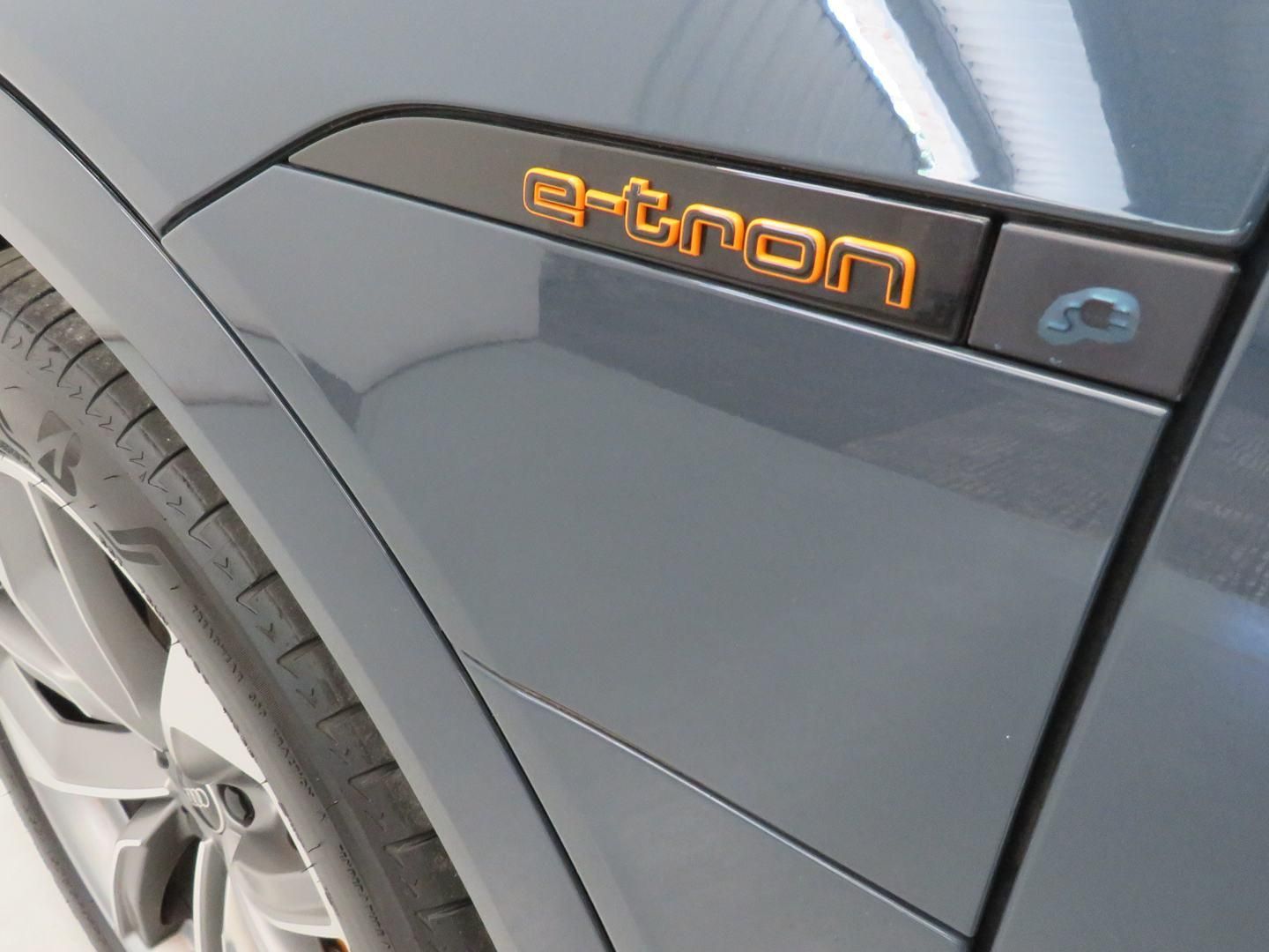 Audi e-tron Sportback e-tron Sportback 55 quattro Black line