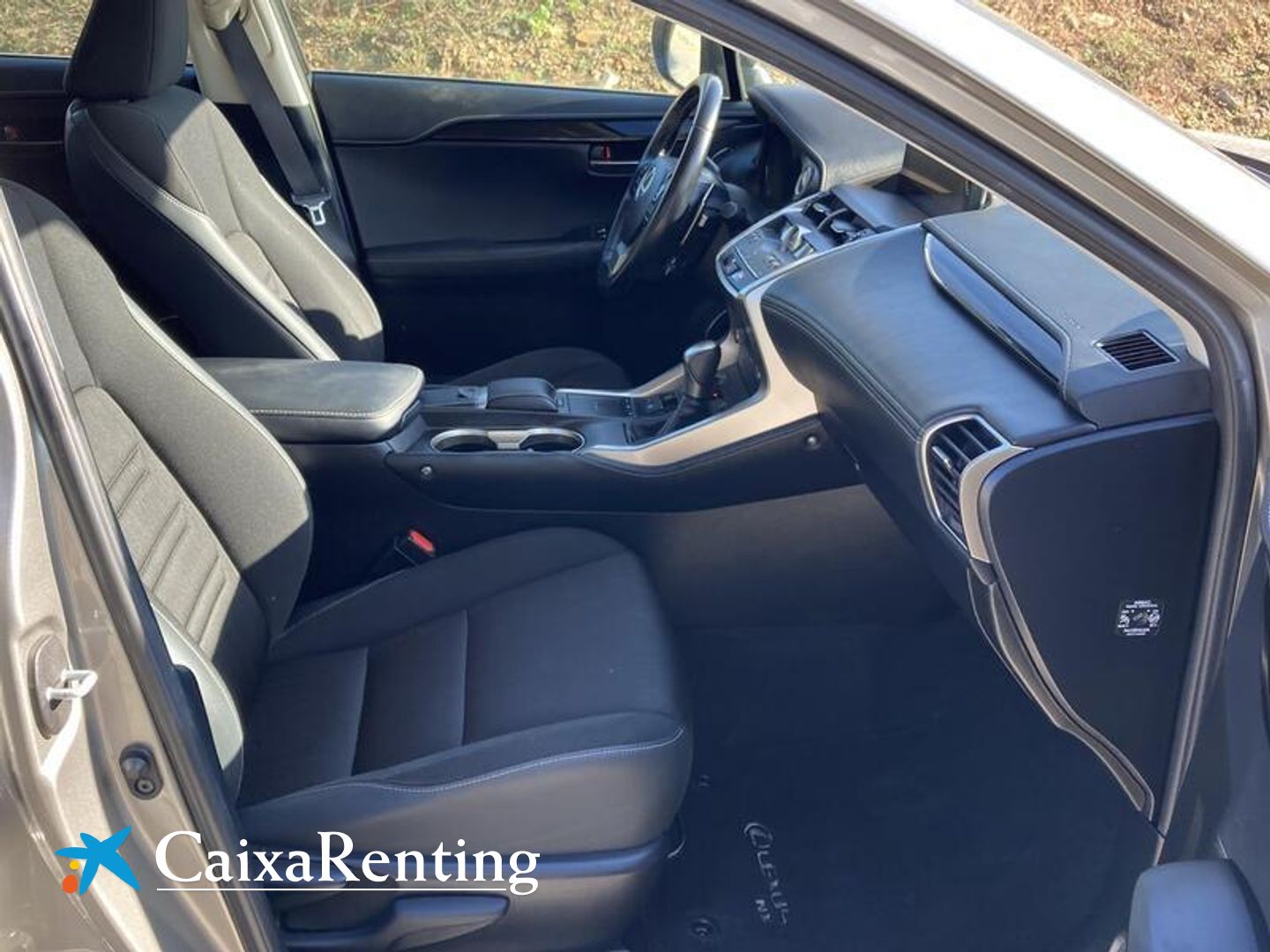 Lexus NX 300h Business Navigation 2WD 145 kW (197 CV)