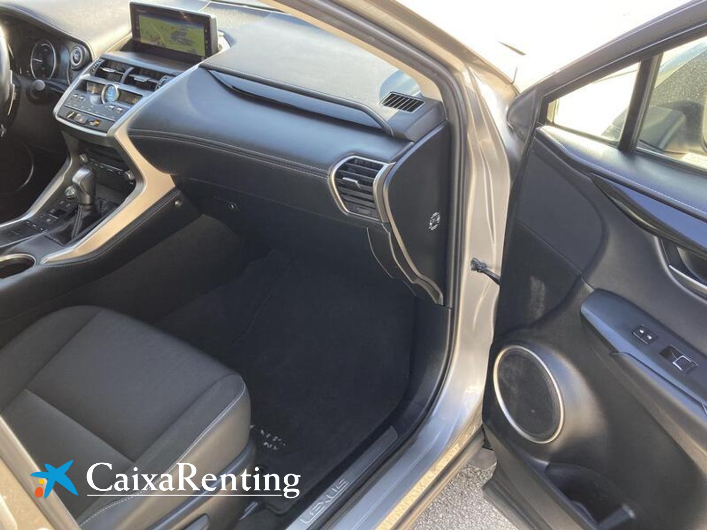 Lexus NX 300h Business Navigation 2WD 145 kW (197 CV)