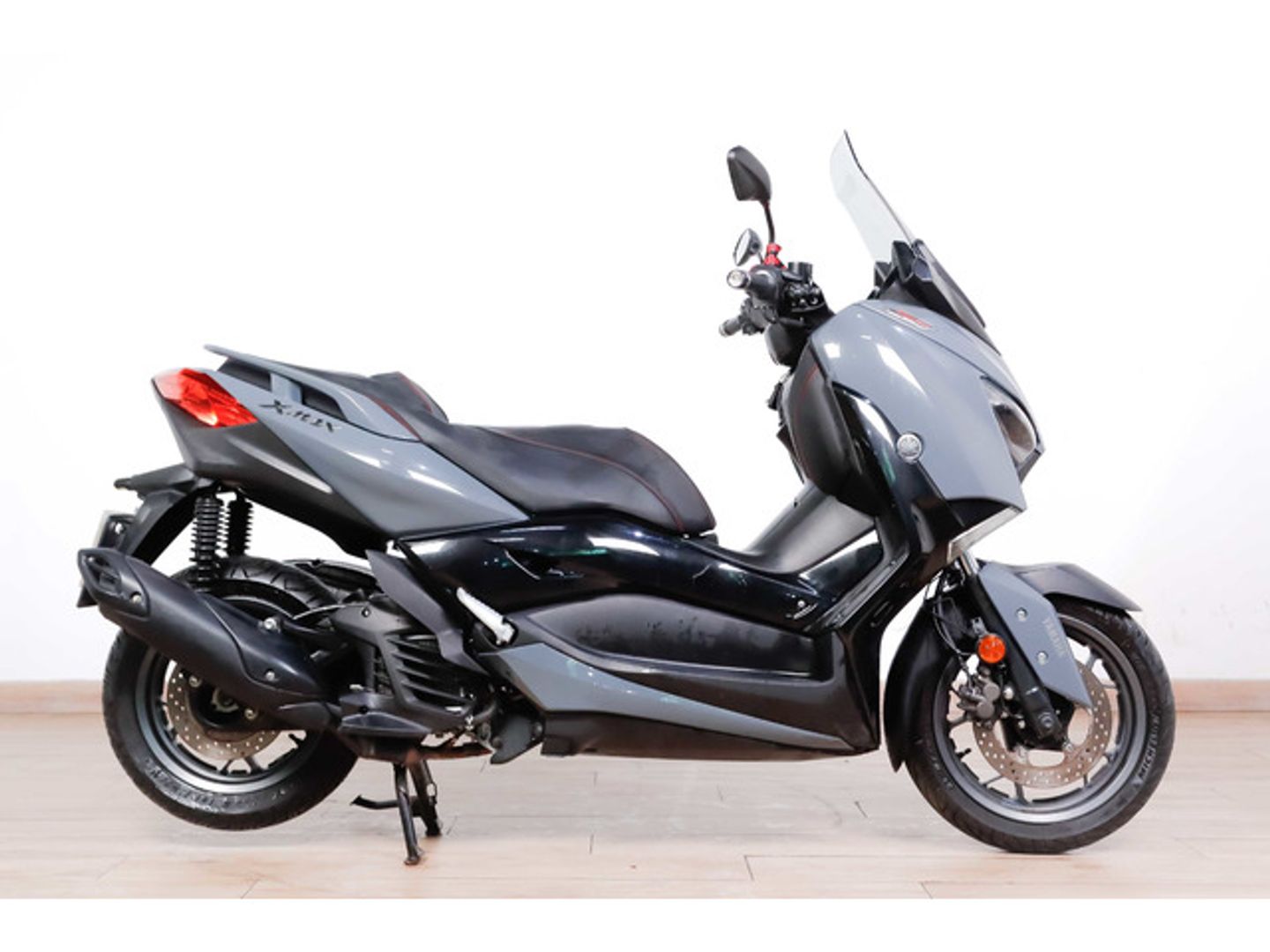 Yamaha X-MAX 125 TECH MAX Gris Motorcycle