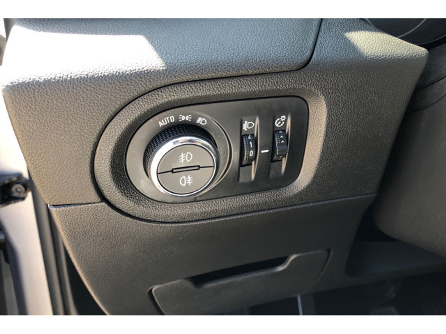 Opel Grandland X 1.2 Turbo S&S Design Line 96 kW (130 CV)