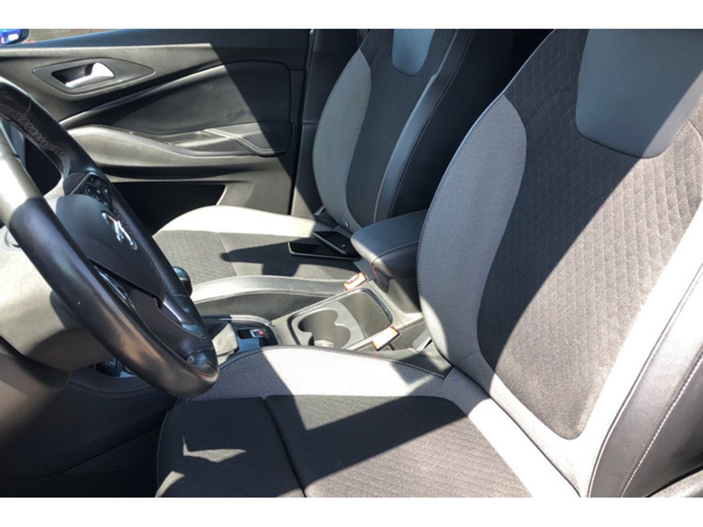 Opel Grandland X 1.2 Turbo S&S Design Line 96 kW (130 CV)