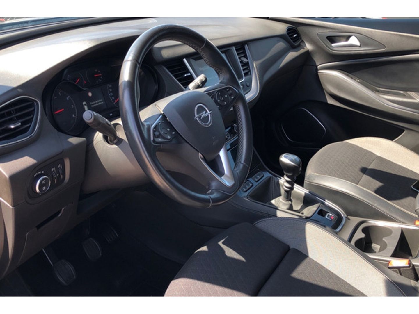 Opel Grandland X 1.2 Turbo S&S Design Line 96 kW (130 CV)