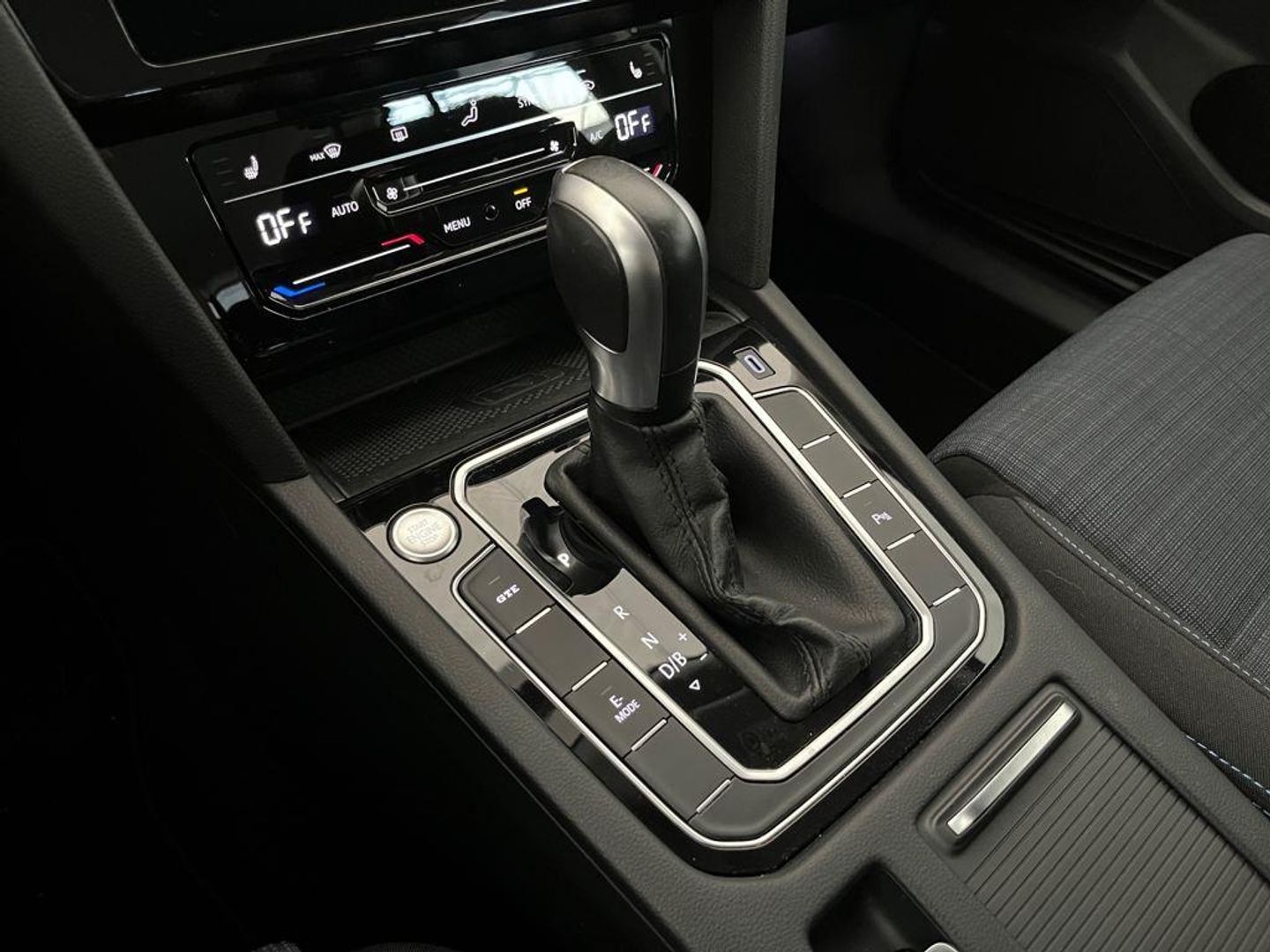 Volkswagen Passat Variant GTE 1.4 TSI e-Power 160 kW (218 CV) DSG